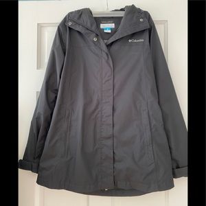 Columbia size large black rain jacket
